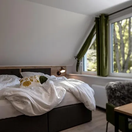 Berg Und Tal & شقة فندقية 4*