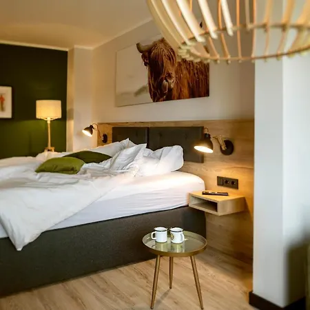 Berg Und Tal & 4* برونلاغ