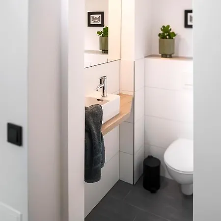 شقة فندقية Berg Und Tal & 4*